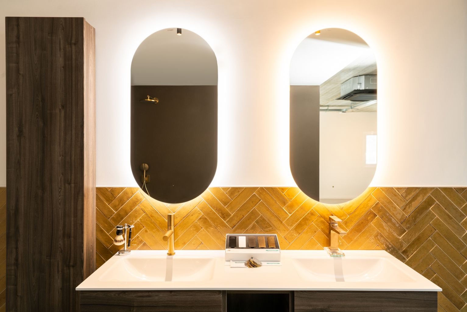 Boho badkamer - spiegel - Bohemian badkamer renovatie